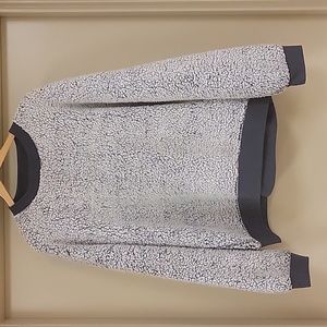 Men's Faux Fur Pull-over Sweatshirt